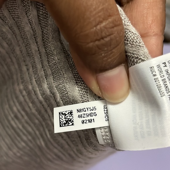 American Eagle Outfitters Hoodie Sweater - Picture 4 of 9